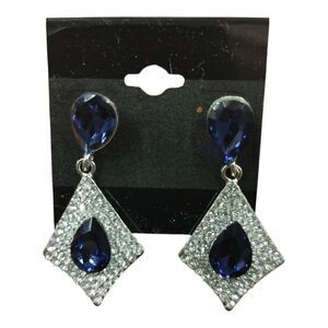 LADIES BLUE SAPPHIRE CHANDELIER PIERCED EARRINGS. CE17.